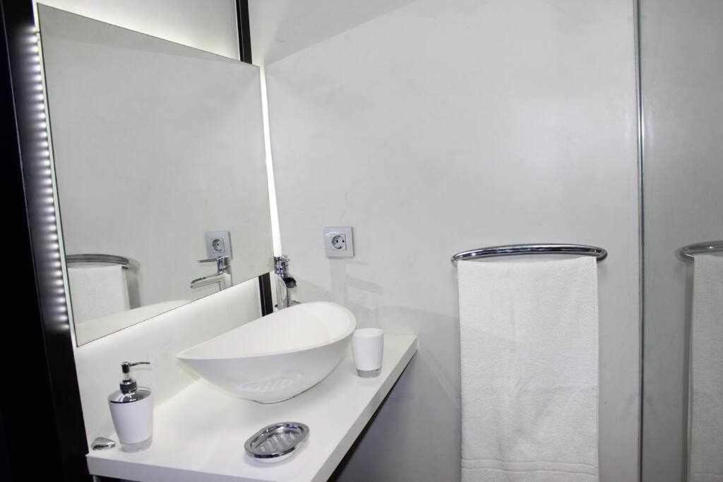 Apartamento Con Diseno Moderno Y Piscina 타우리토 외부 사진